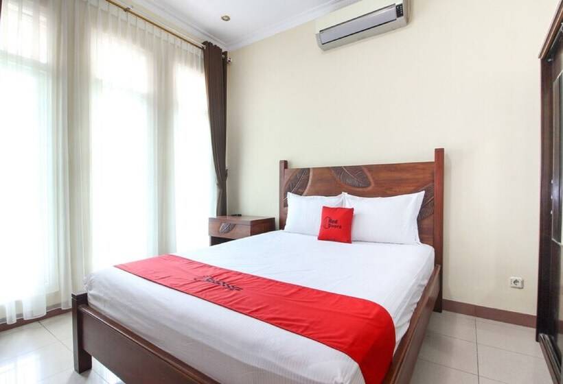 غرفة إقتصادية, Reddoorz Plus Near Stie Ykpn