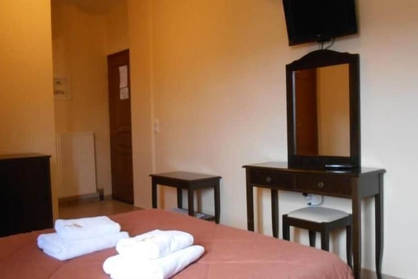 חדר קלאסי עם נוף עירוני, Amadriades