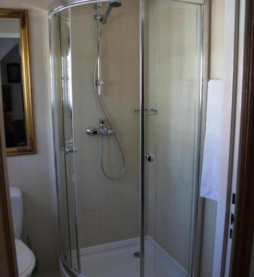 اتاق استاندارد یک نفره, Fisherman's House