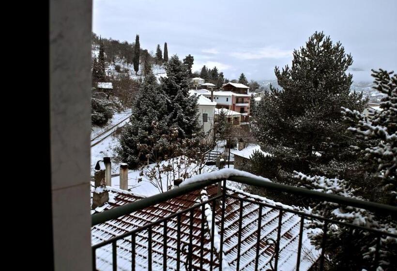 سوییت, Papastavrou Apartments