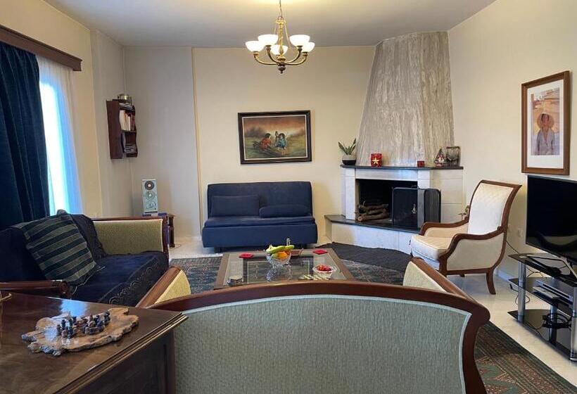 Люкс, Papastavrou Apartments