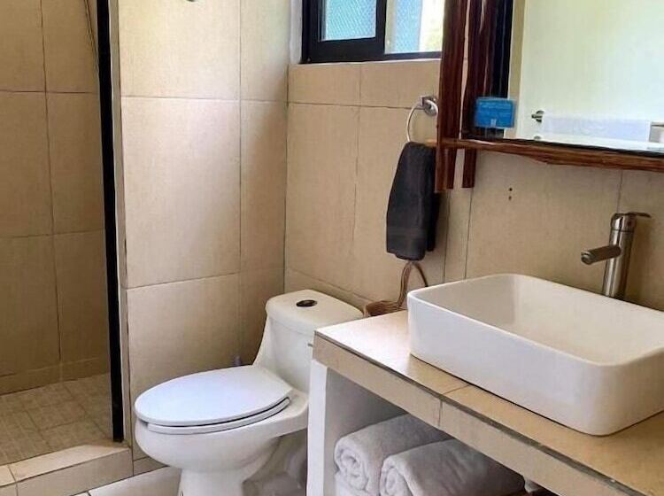 بانگلوی لوکس, Maya Eco Village