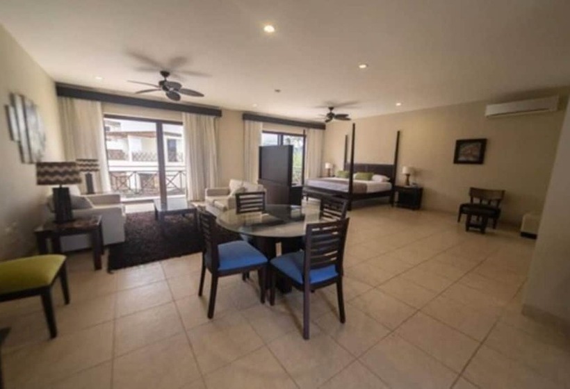 استودیوی پریمیوم, Palo Santo Galapagos