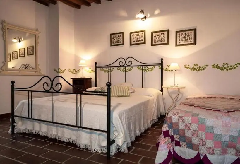 Comfort Kolmen Hengen Huone, Agriturismo Il Belvedere Country Houses