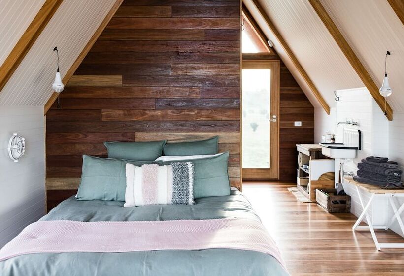 בקתה, Kimo Estate