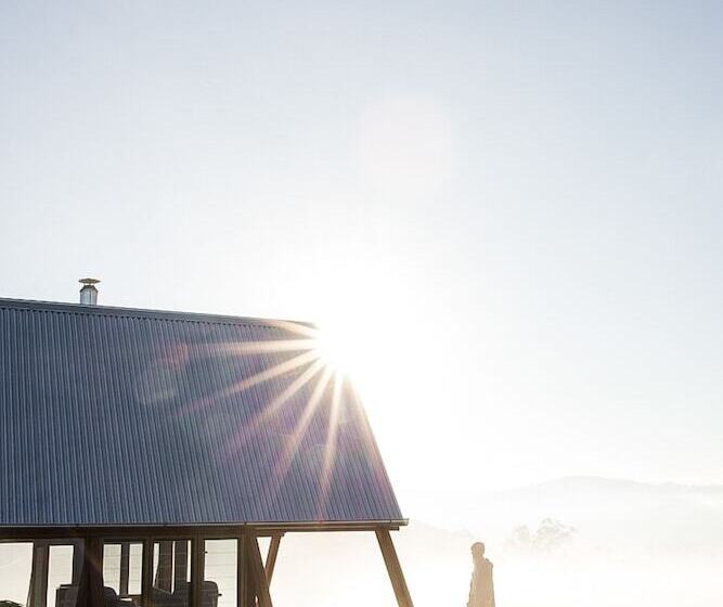 בקתה, Kimo Estate