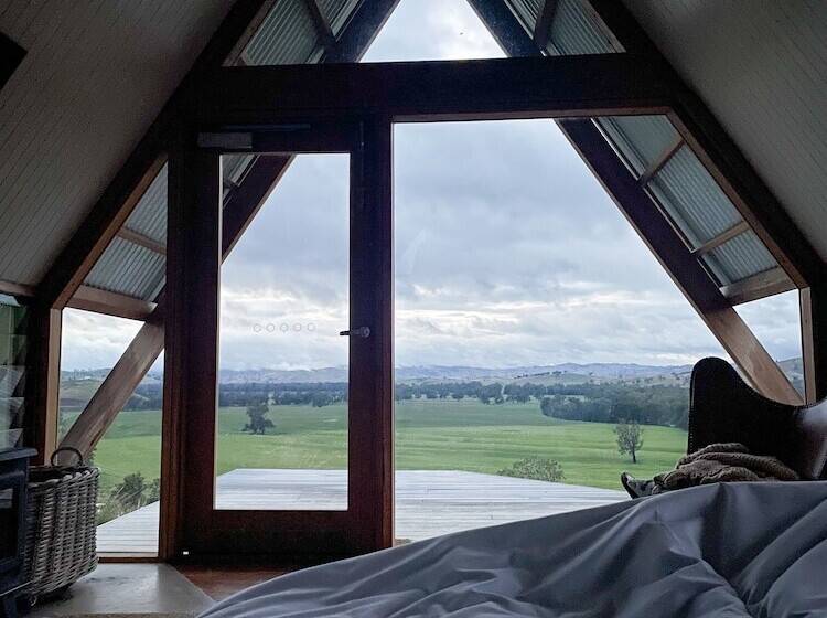 בקתה, Kimo Estate