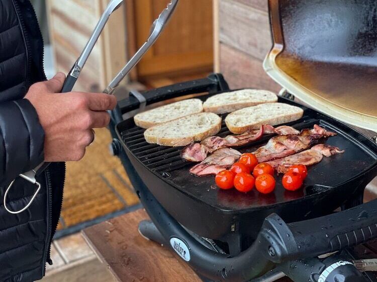 בקתה, Kimo Estate