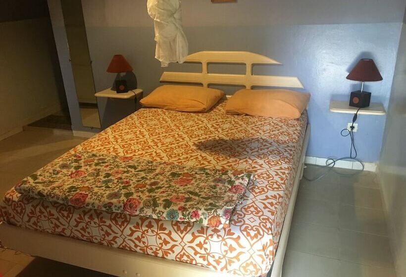 اتاق اکونومی, Douceur D'afrique