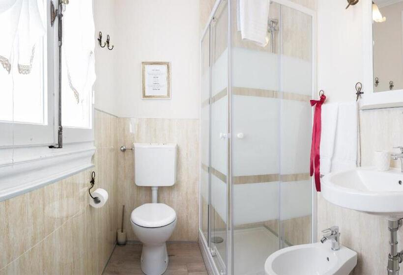 اتاق استاندارد, Soggiorno Arcobaleno