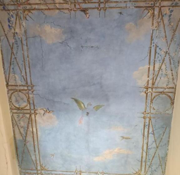 اتاق اکونومی, Soggiorno Arcobaleno