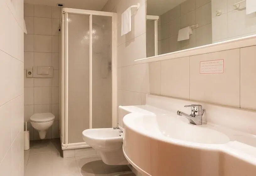 اتاق دوبلکس, Residence Contrin