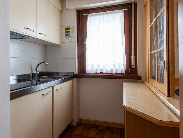 Апартаменты 1 Спальня, Residence Contrin