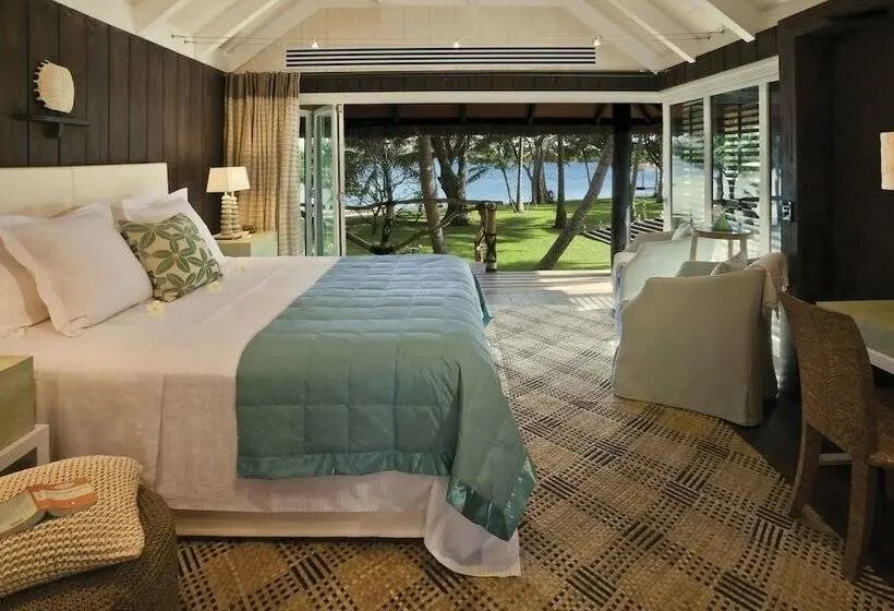 Deluxe-bungalow, Dolphin Island  Private Island