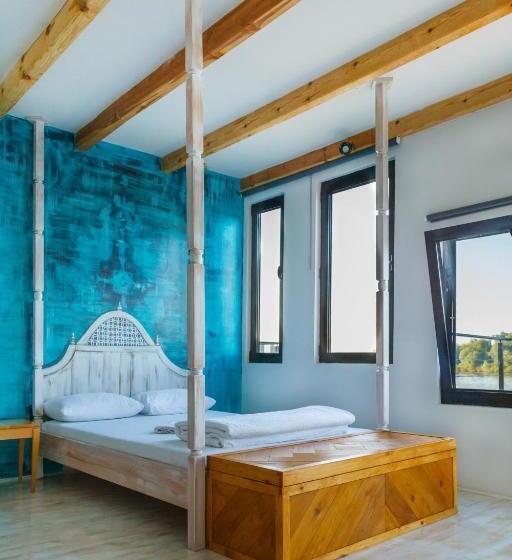 استودیوی استاندارد, Arkabarka 2  Floating Dream Rooms And Apartments