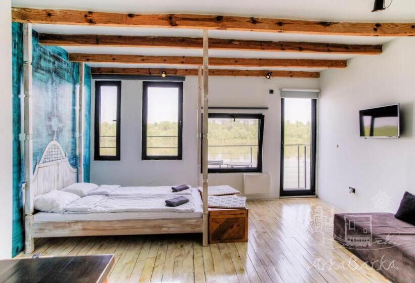 استودیوی استاندارد, Arkabarka 2  Floating Dream Rooms And Apartments