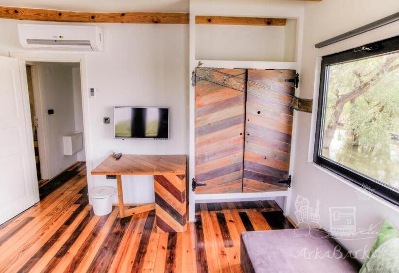 带1个卧室的带阳台的公寓, Arkabarka 2  Floating Dream Rooms And Apartments