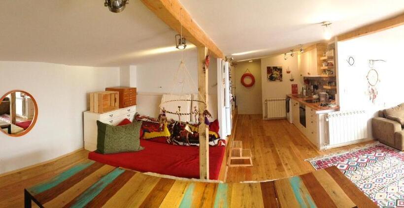 带露台两卧公寓, Arkabarka 2  Floating Dream Rooms And Apartments