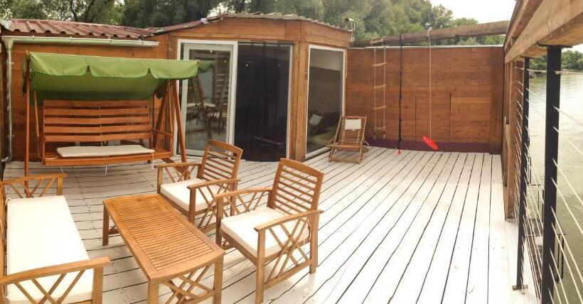 带露台两卧公寓, Arkabarka 2  Floating Dream Rooms And Apartments