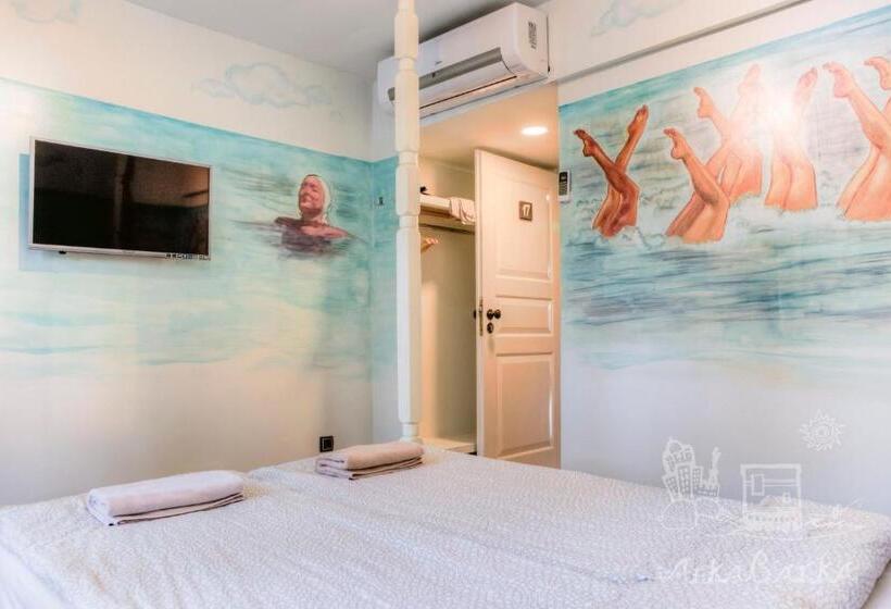 标准三人间, Arkabarka 2  Floating Dream Rooms And Apartments