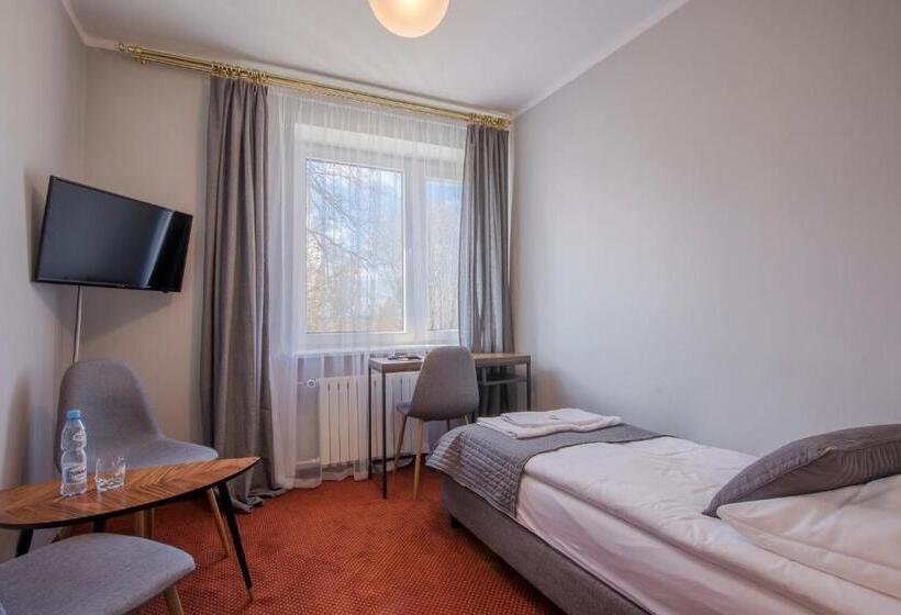 اتاق استاندارد یک نفره, Resort Moderna Jastrzębia Góra