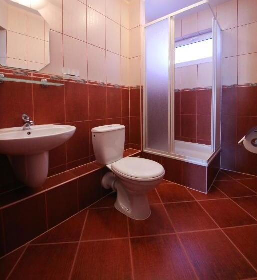 חדר סטנדרט לארבעה, Willa Mona