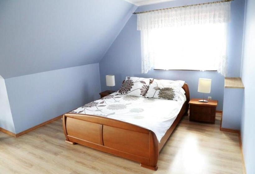 דירת חדר, Willa Mona