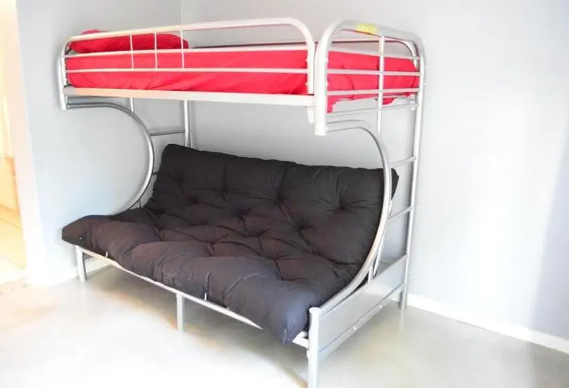 سوییت اجرایی, Zonnevanger Guesthouse