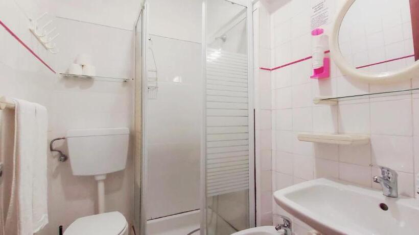 اتاق استاندارد با بالکن, Residencia Do Parque