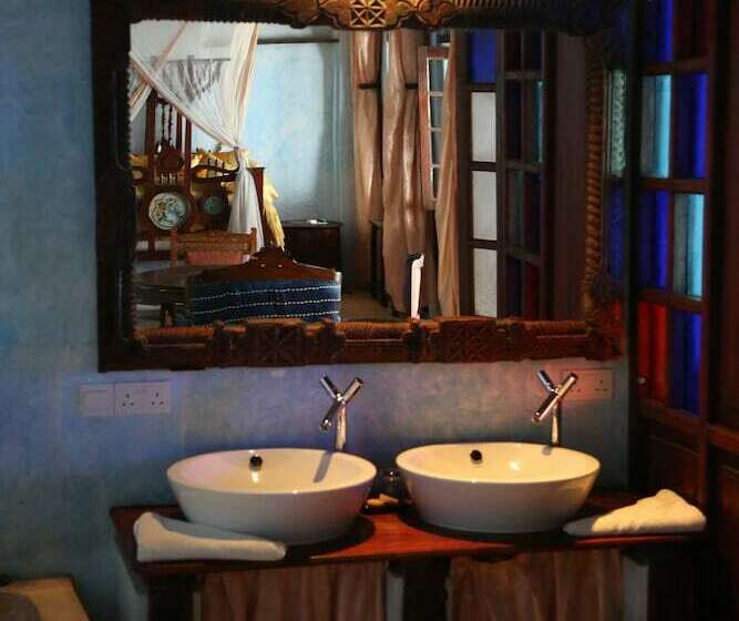 اتاق استاندارد, Emerson Spice