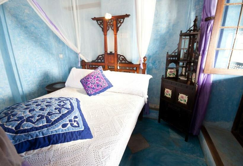 标准间, Emerson Spice