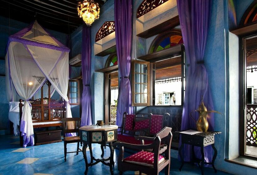 标准间, Emerson Spice