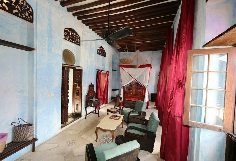 标准间, Emerson Spice