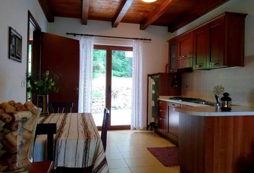 آپارتمان 2 خوابه, Agriturismo Radovic