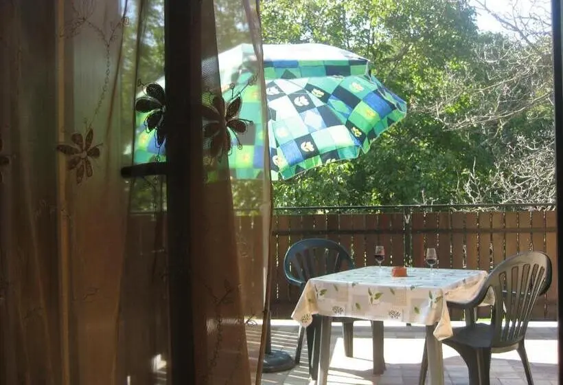 اتاق استاندارد با بالکن, Agriturismo Radovic