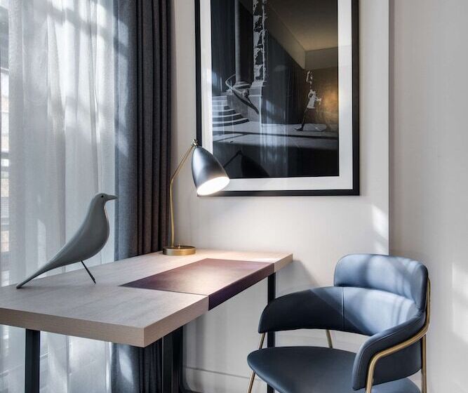 غرفة قياسية مزوَّدة بشُرفة, Vibe Hotel Sydney Darling Harbour