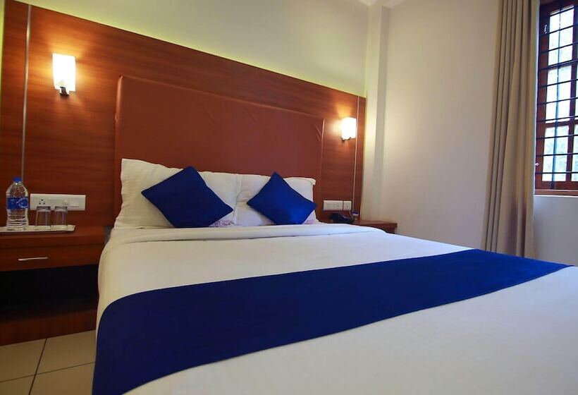 标准间, White Portico