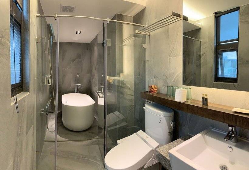 اتاق استاندارد چهار تخته, Tsang Kuo Resort