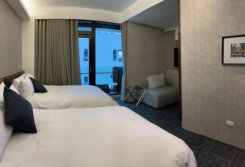 اتاق استاندارد چهار تخته, Tsang Kuo Resort