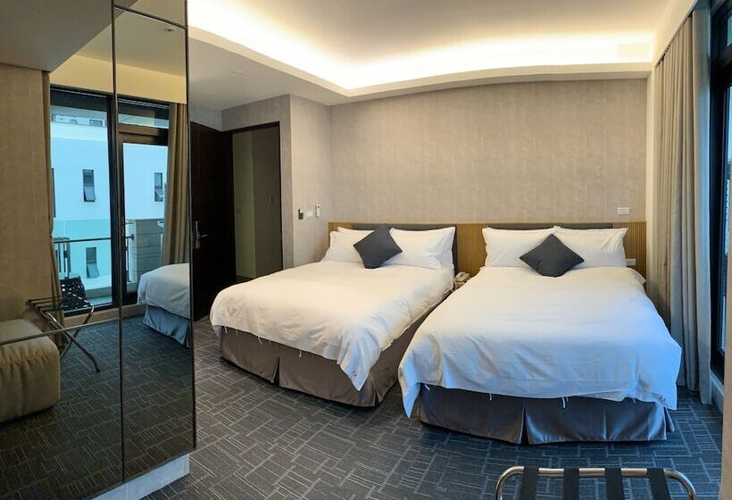 اتاق استاندارد چهار تخته, Tsang Kuo Resort