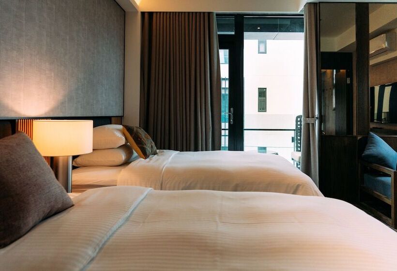 اتاق لوکس, Tsang Kuo Resort