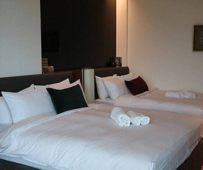 اتاق لوکس چهار تخته, Tsang Kuo Resort