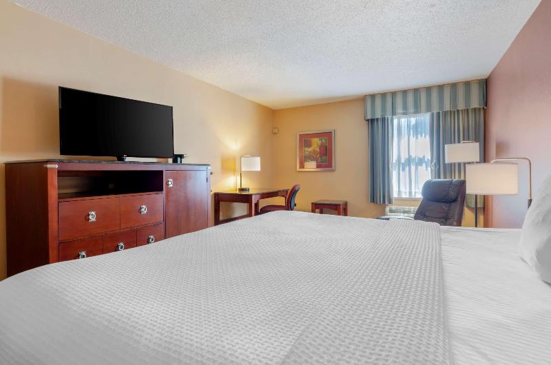 اتاق لوکس چهار تخته, Tsang Kuo Resort