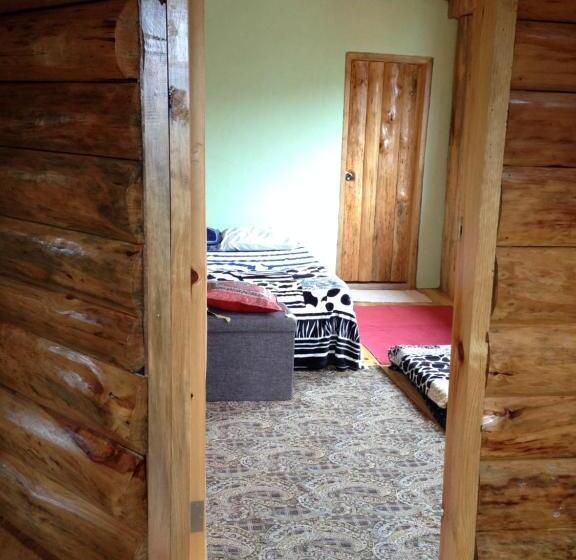 Семейный Номер Вид на Горы, Agape Log Cabin