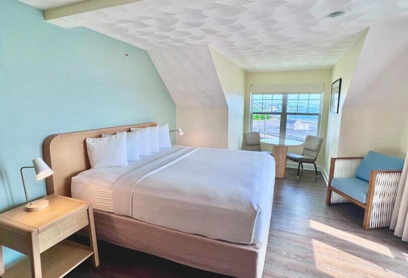 带大床的标准间, Atlantic Beach Hotel Newport