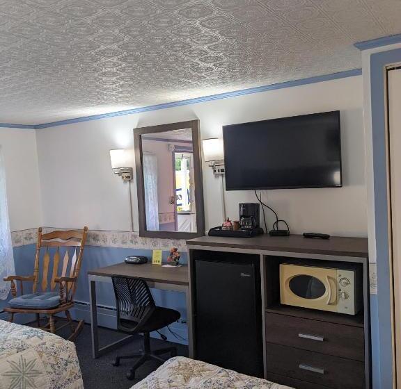 ２ダブルベッドのスタンダードルーム, Bennington Motor Inn