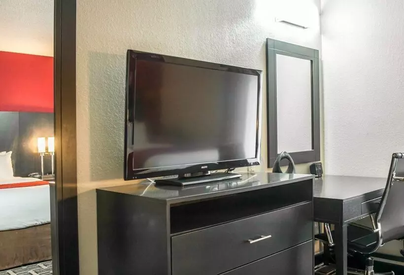 スイート, Comfort Suites Nashville Airport   Bna