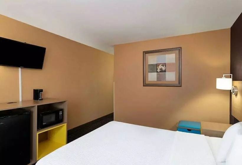 ２ダブルベッドのスタンダードルーム, Days Inn By Wyndham Anderson In