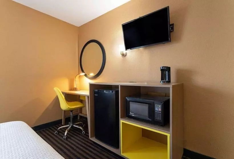 ２ダブルベッドのスタンダードルーム, Days Inn By Wyndham Anderson In