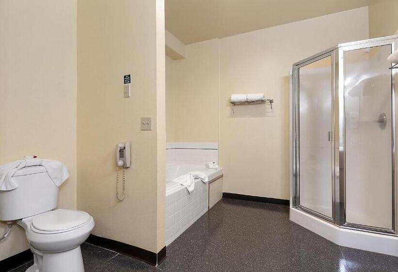 キングサイズベッドのスイートルーム, Days Inn By Wyndham Ellensburg